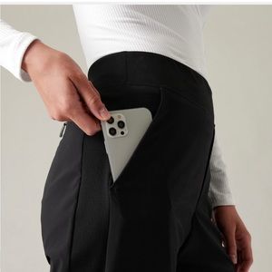 Brooklyn ankle pant from Athleta. Excellent condition.